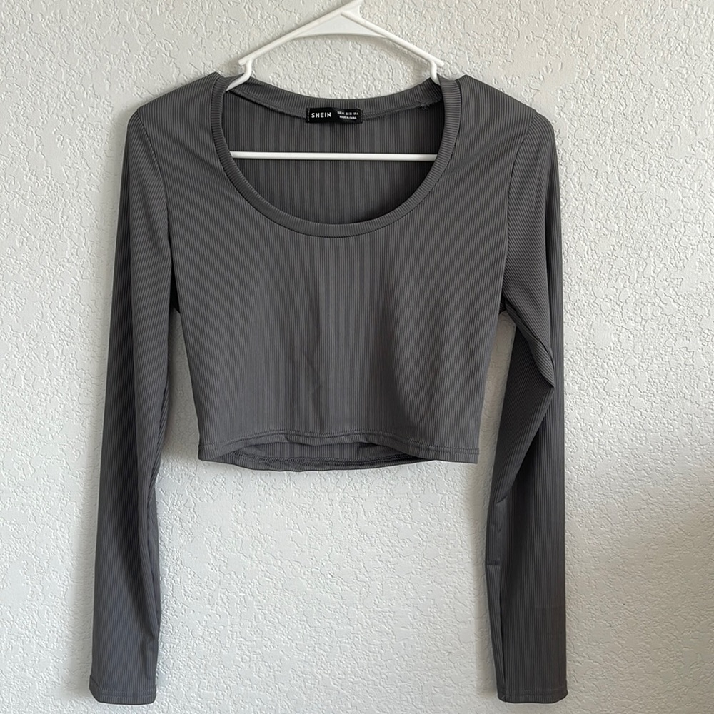 Gray Long Sleeve Size M